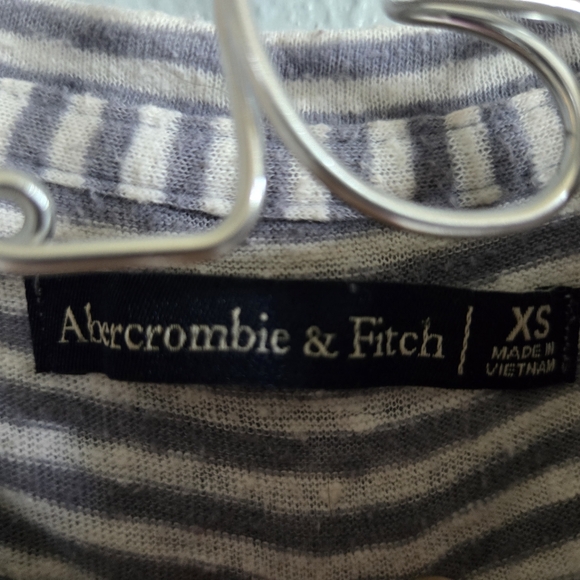 Ambercrobie and Fitch Knit top - Picture 5 of 5